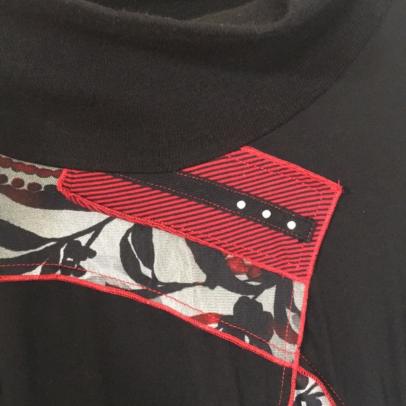 Vex Collection Cowl top black red gray studs! 34 - Picture 6 of 10